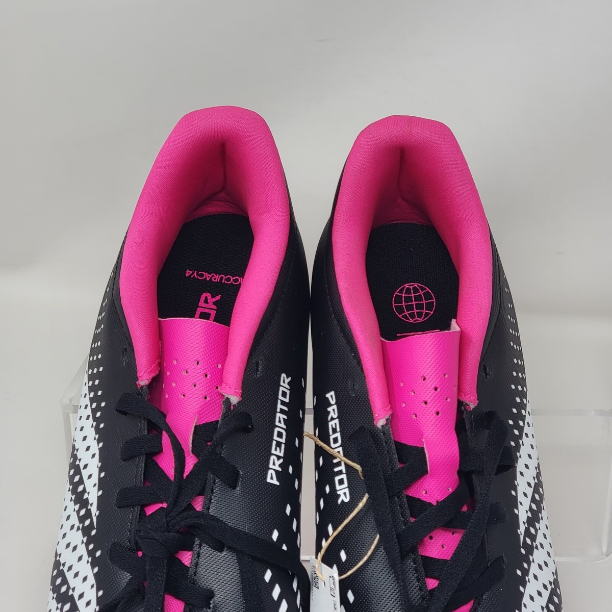 Adidas Unisex Accuracy.4 FxG GW4604 Soccer Cleats Black/Pink  display picture 3