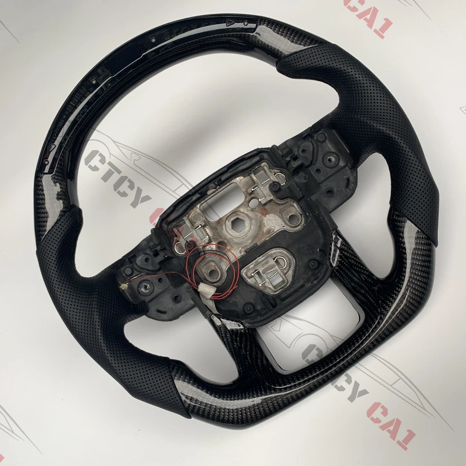 Custom Carbon Fiber Steering Wheel for Land Rover Range Rover Sport 2014-2020 - Изображение 3 из 4