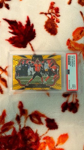 Panini 2025 Select Field Level Joe Burrow #457 Gold Prizm /10 PSA 9 Bengals Pop1