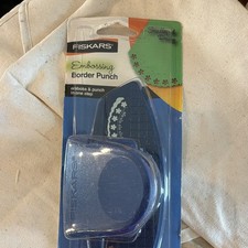 Fiskars Scalloped Daisy Embossing Border Punch Scrapbooking Paper Craft Tool