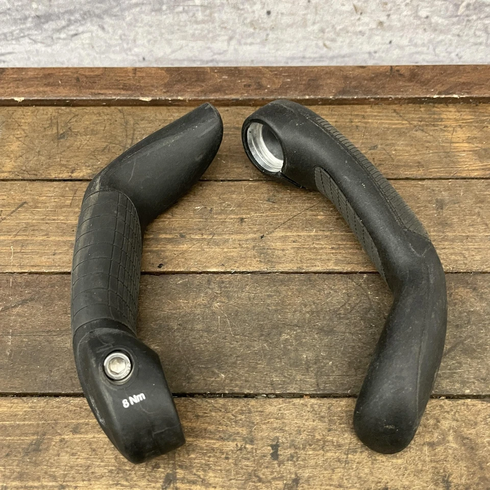 Guidão ergonômico Ergon GP5 extremidades de barra par de bike grande trava preta - Imagem 2 de 4