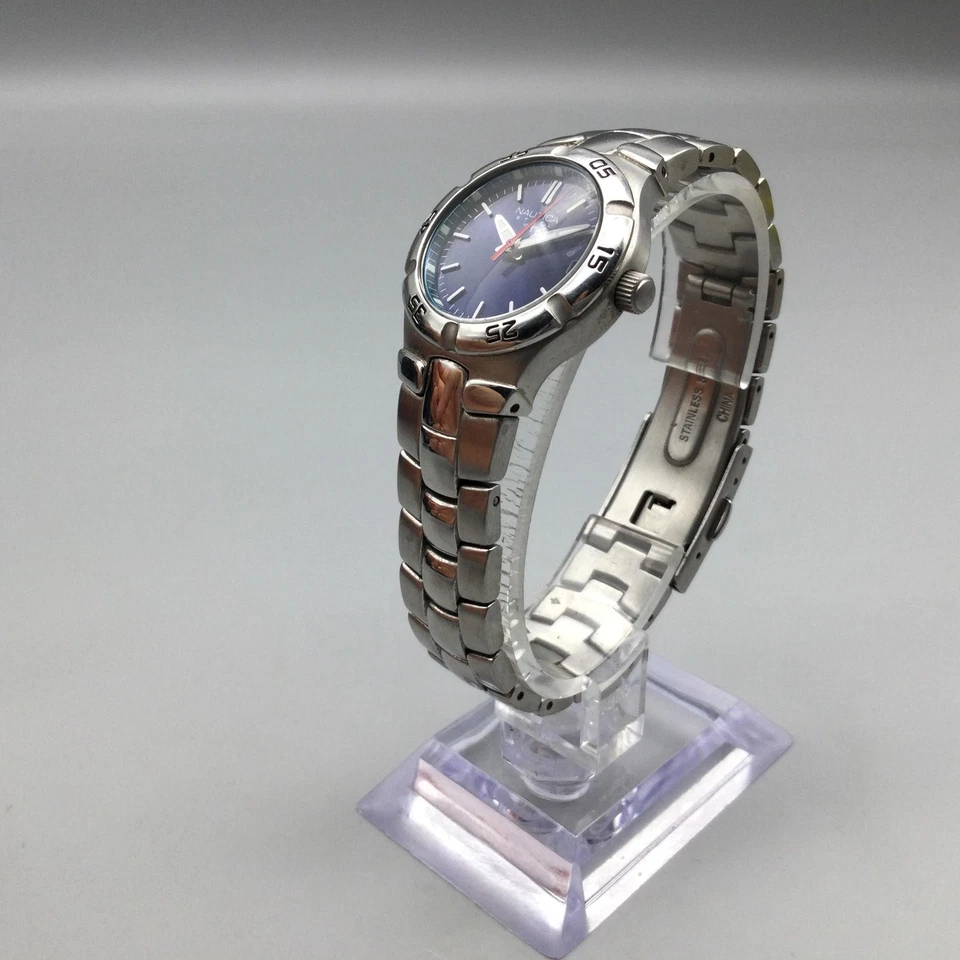 Reloj Nautica Acero Mujer 27mm Esfera Azul Fecha N07587L Batería Nueva 7" Foto 4 de 4