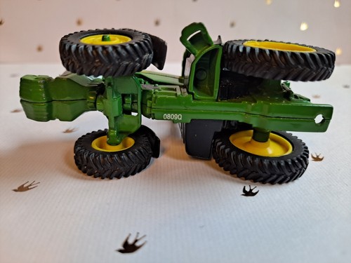 John Deere Farm Tractor, Green 1/64, Metal, Very Well-Made Toy, #0809Q on Bottom - Picture 6 of 7