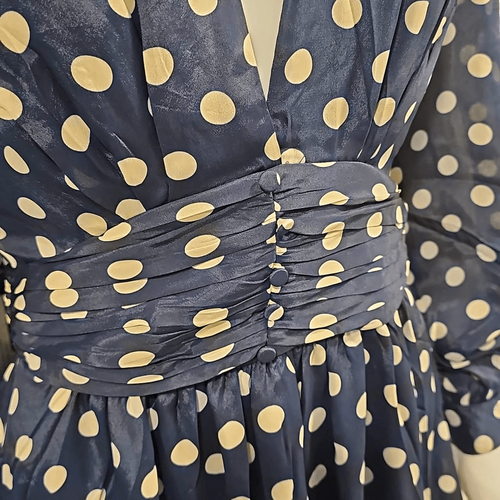 Ronny Kobo Maria Kleid in marineblau Größe Medium - Bild 4 von 13