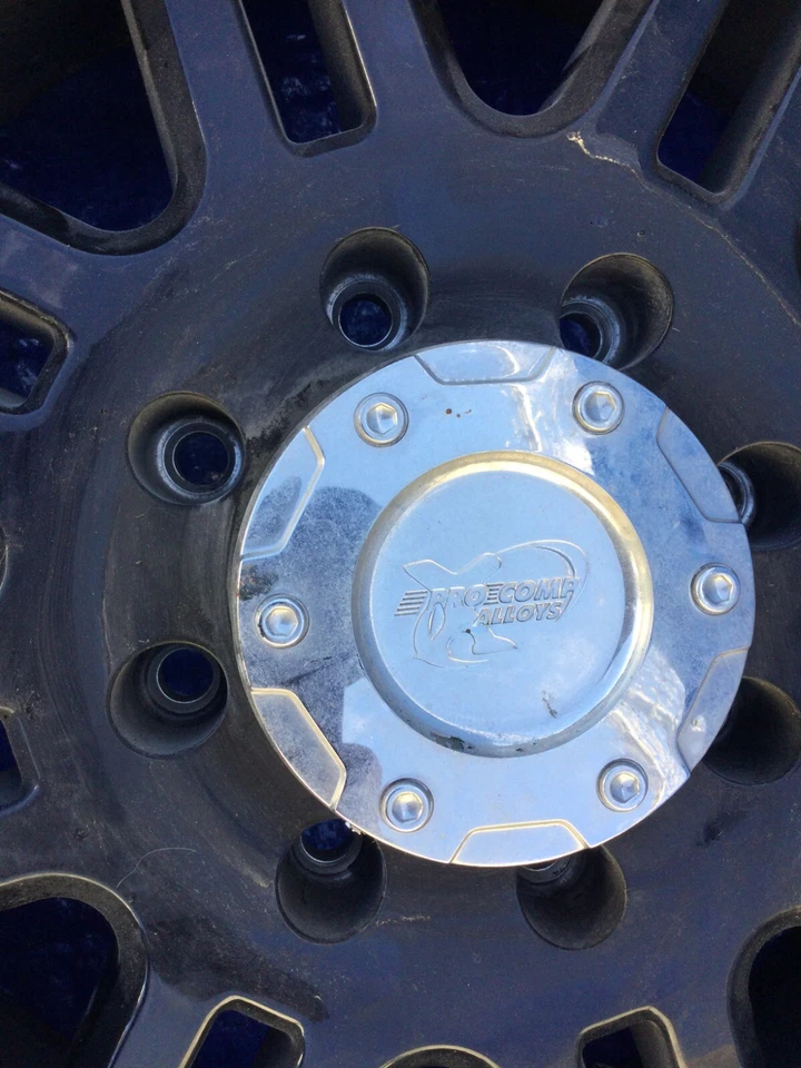 2006 Ford F-350SD F350 Super Duty Pro Comp Alloy Wheel Rim - Image 2 of 4