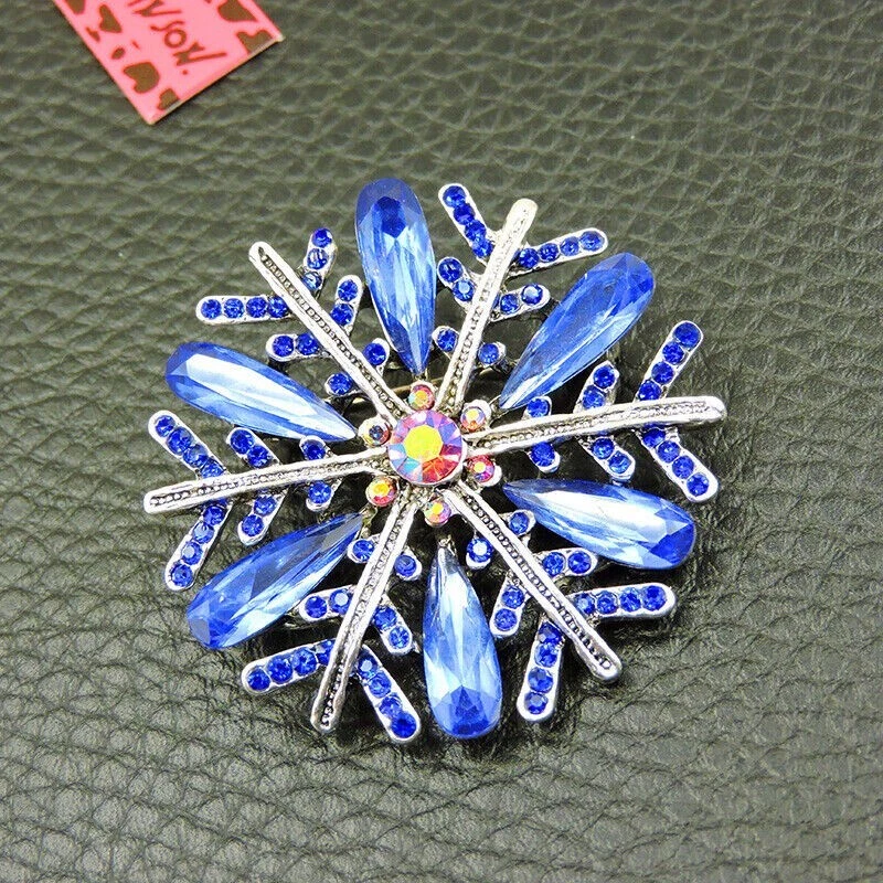 Broche copo de nieve cristal azul Londres venta Betsey Johnson Foto 2 de 3