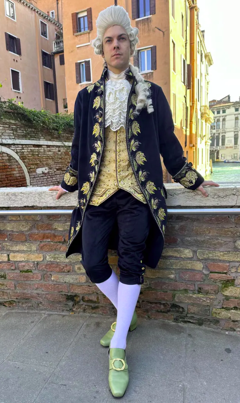 1700s Historical Costume for Men