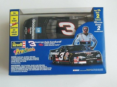 FACTORY SEALED Revell ProFinish #3 Goodwrench Plus 2000 Monte Carlo #85-1640