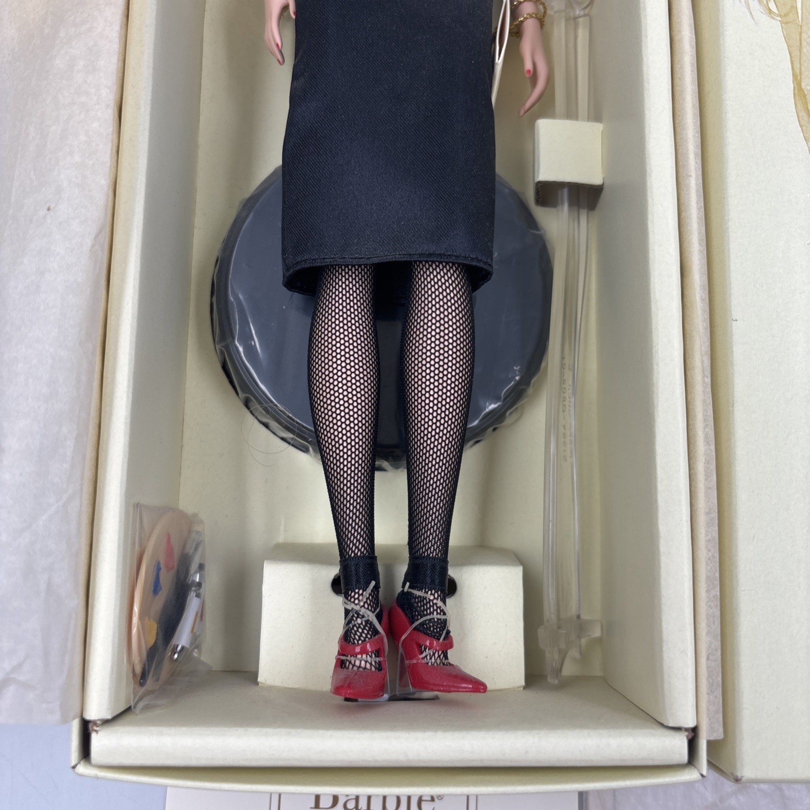 Куклы The Artist Barbie Fashion Model Collection Silkstone Gold Label 2008 #M4973 — фото 4