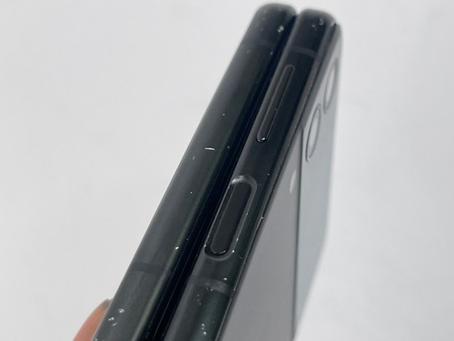 Samsung Galaxy Z Flip 3 5G SM-F711 128GB Black Unlocked Poor Condition Works 753 - 第 18/24 張圖片