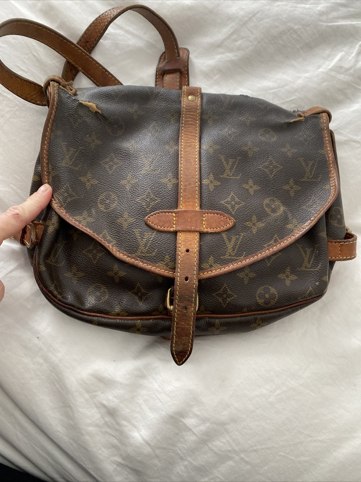 Louis Vuitton Saddle Bag For Refurbishing Authentic. READ DESCRIPTION