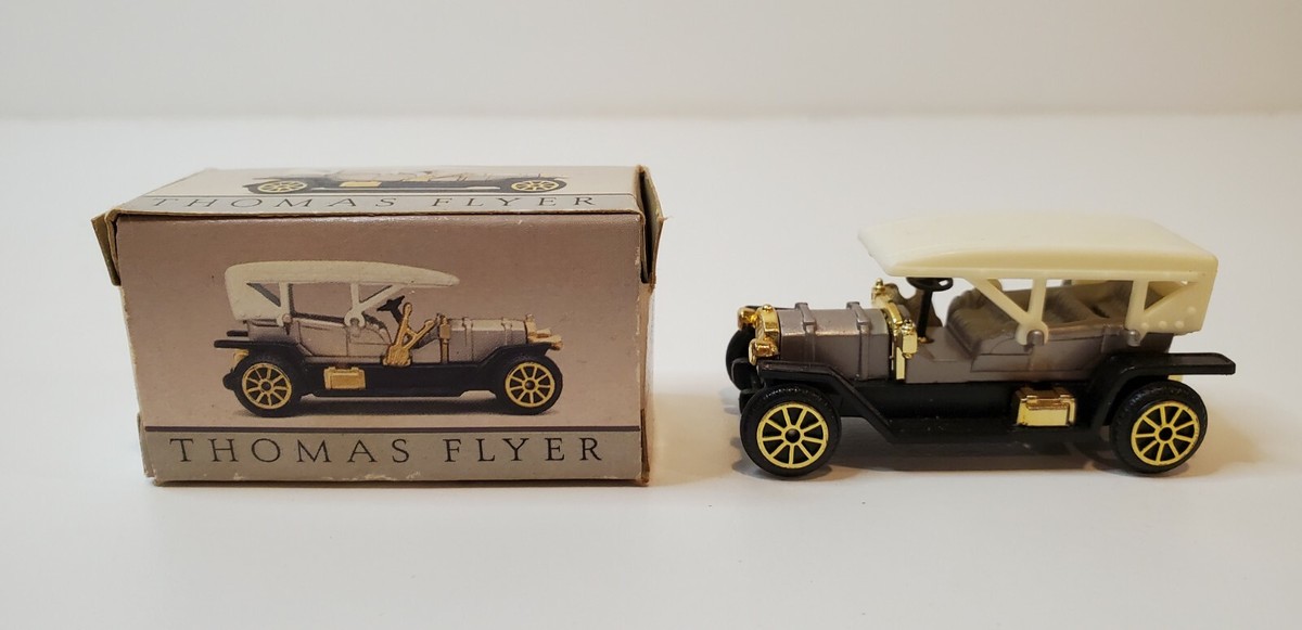 Thomas Flyer #213 Die Cast Toy Car W/Box 1:64 Miniature Scale High