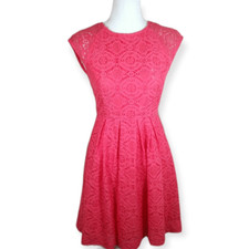 FOREVER 21 CORAL LACE OVERLAY DRESS SZ.S NWT