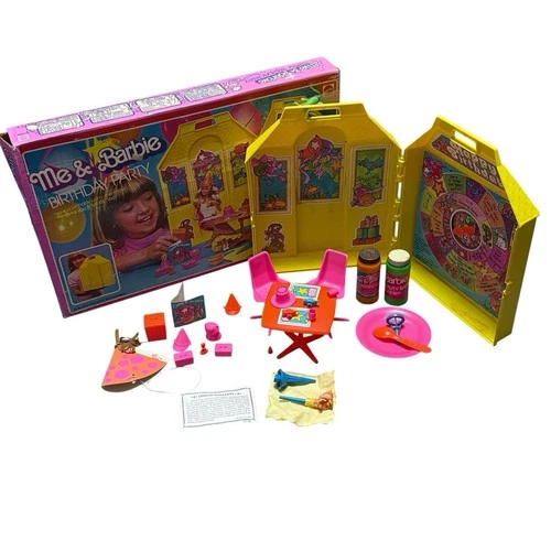 Vintage 1970s ME & BARBIE BIRTHDAY PARTY MONTGOMERY WARD PLAYSET Superstar Era