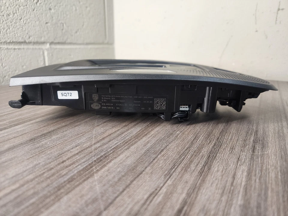 Interruptor de luz LED consola superior Porsche Cayenne 2024 cupé Foto 4 de 4