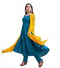 GoSriKi Women Kurta and Palazzos & Dupatta