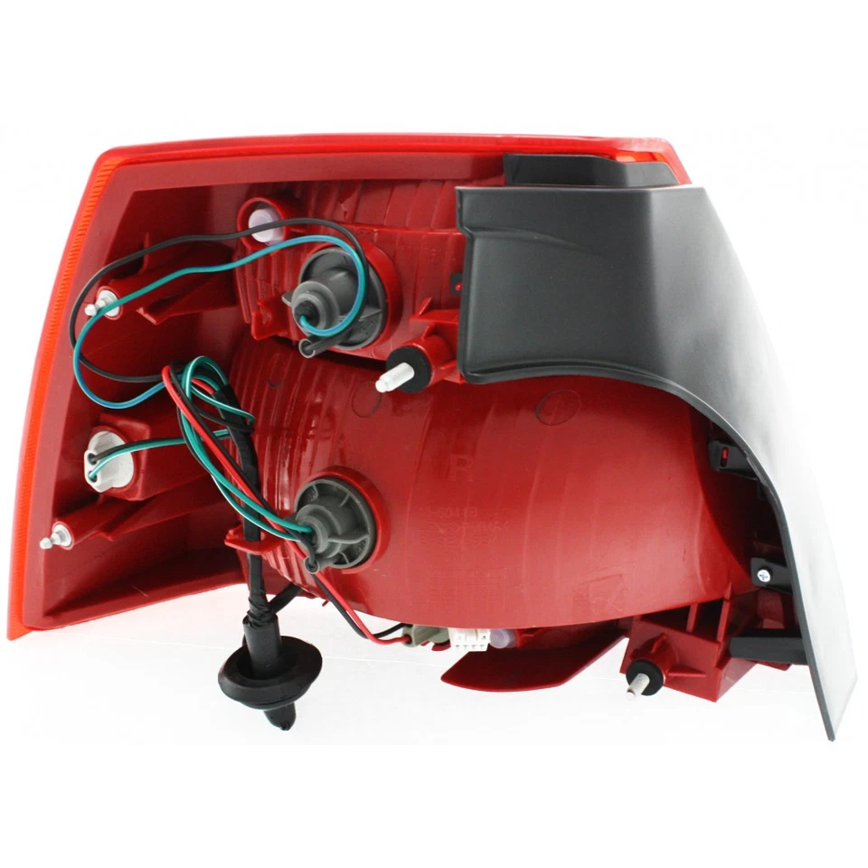 Par de luces traseras para Mitsubishi Galant 2004-2006 Foto 2 de 4