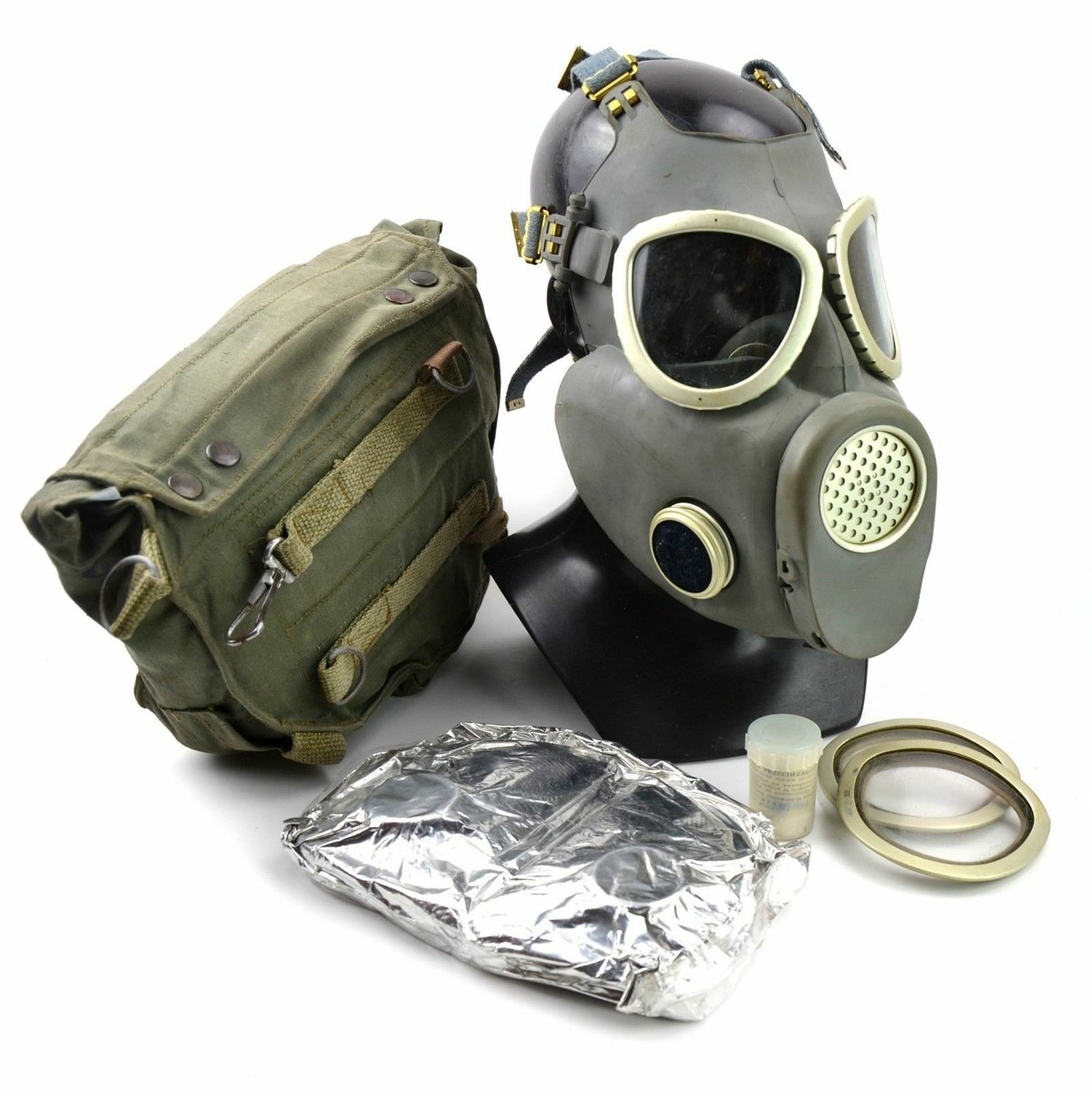 ポーランド軍 MP-4ガスマスク セット ① Vintage soviet era gas mask Polish military Gas Mask MP-4 Full set