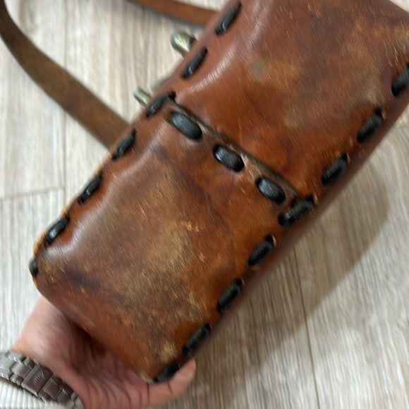 Picture 4 of 8
