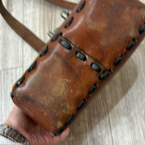 Vintage brown leather MPF BOHO HAND TOOLED PRINTED PURSE WITH HOOK CLOSURE - Picture 4 of 8