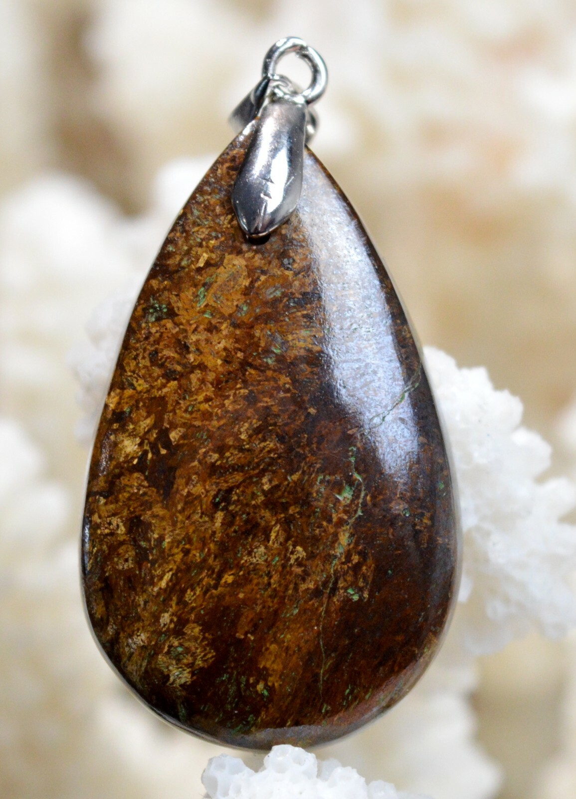 Pendentif cabochon bronzite 36 carats USA le cadeau d'anniversaire idéal en pierre naturelle J53