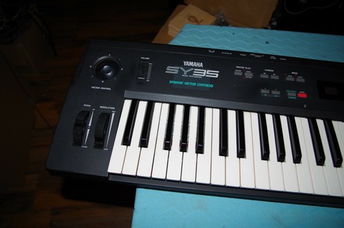 Yamaha SY35 Synthesizer - Picture 2 of 3