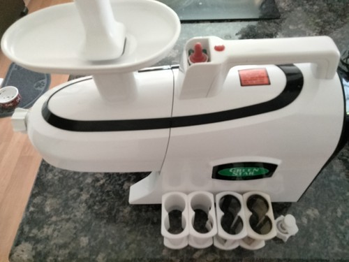 Open Box Greenstar Elite Jumbo Twin Gear Juicer Model GSE-5000 White Attachments