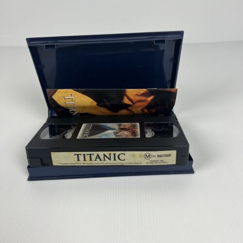 Titanic VHS Leonardo DiCaprio & Kate Winslet Academy Awards Winning - Picture 5 of 6