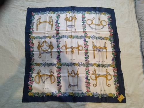 FOULARD CARRÈ GUCCI 90 X 90 SETA 100% SETA SILK - Foto 5 di 11