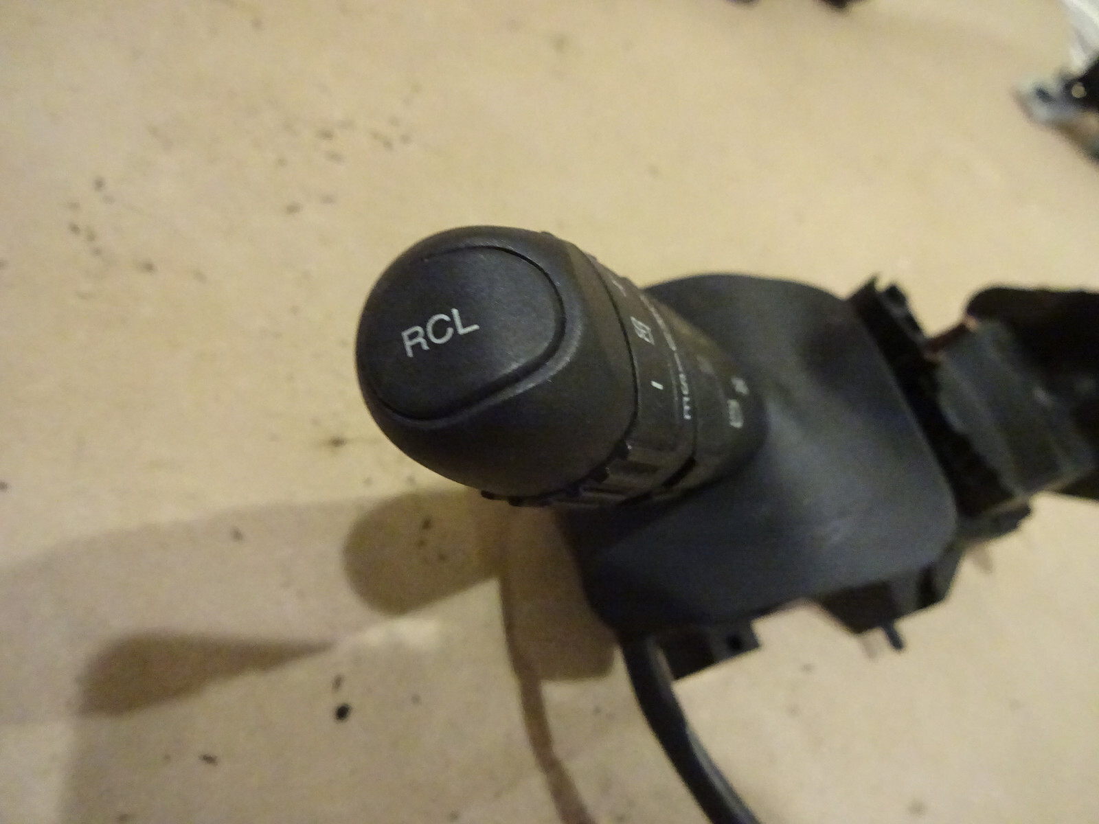 Maserati 4200 -Steering Column Switches with Cruise Control (Damage)- P/N 183025