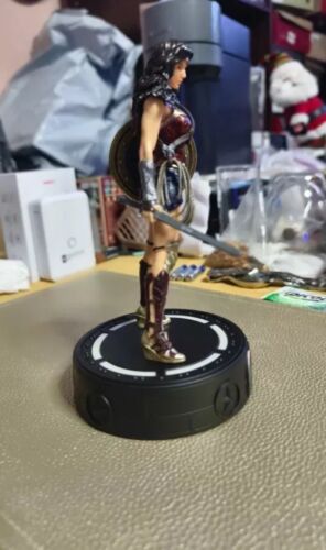 LED Wonder Woman 20Cm Action Figure Justice League PVC Statue Model No Box!! - Picture 4 of 6