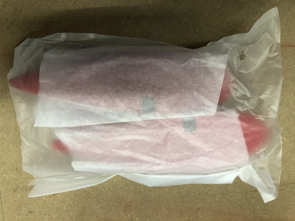 Hangar 9 Wheel Pants Extra 330sc 60e HAN902509(Read Description) - Image 3 of 4