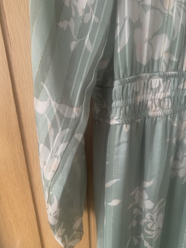 Apricot Floral Lurex Chiffon Maxi Dress Size 18 - Picture 4 of 8