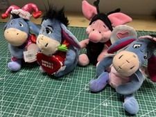 Disney Store 3 Eeyore  1 Piglet Mini Bean Bag Plush Valentine  s New Mouseketoys