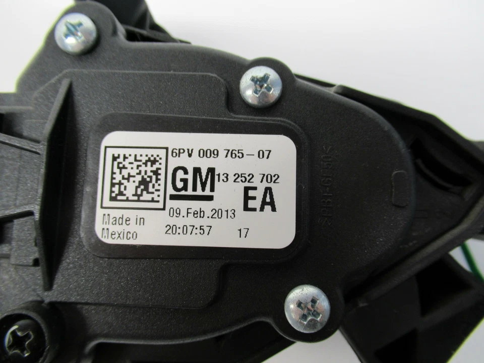 Chevrolet Cruze 2013 acelerador acelerador acelerador pedal conjunto OEM Foto 3 de 4