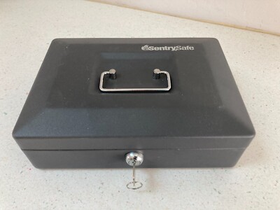 sentrysafe-cb-12-cash-box-with-privacy-key-lock-with-money-tray-dark