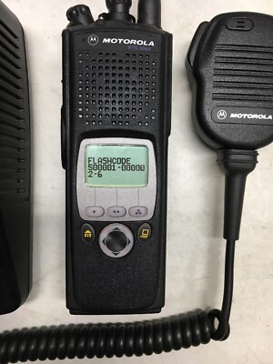 MOTOROLA XTS5000 II UHF 450-512mhz DIGITAL Radio H18SDF9PW6AN