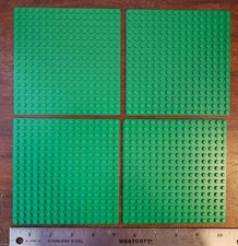 LEGO Baseplates - 4 NEW 16x16 GREEN Base Plate (5x5 Inches)