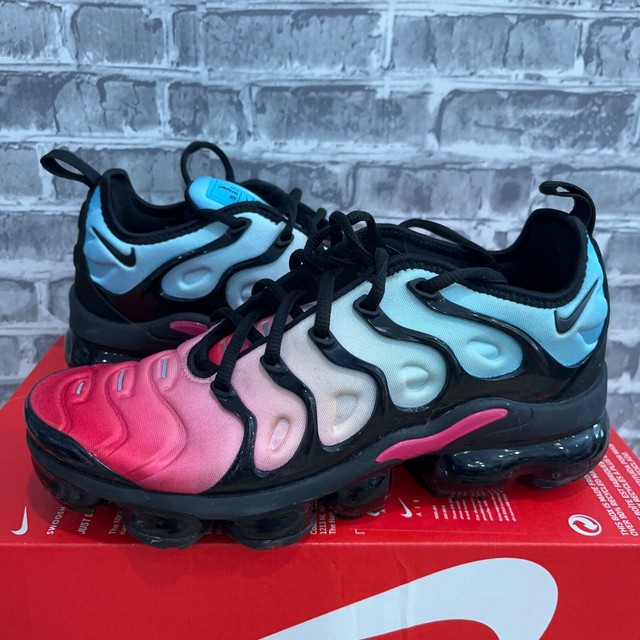 vapormax plus rocket pop