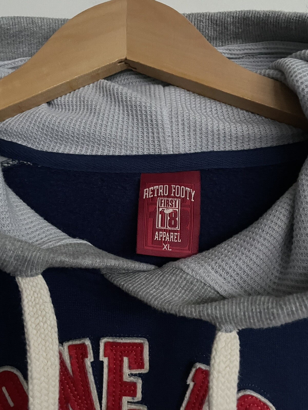 Melbourne Demons Hoodie Size XL eBay