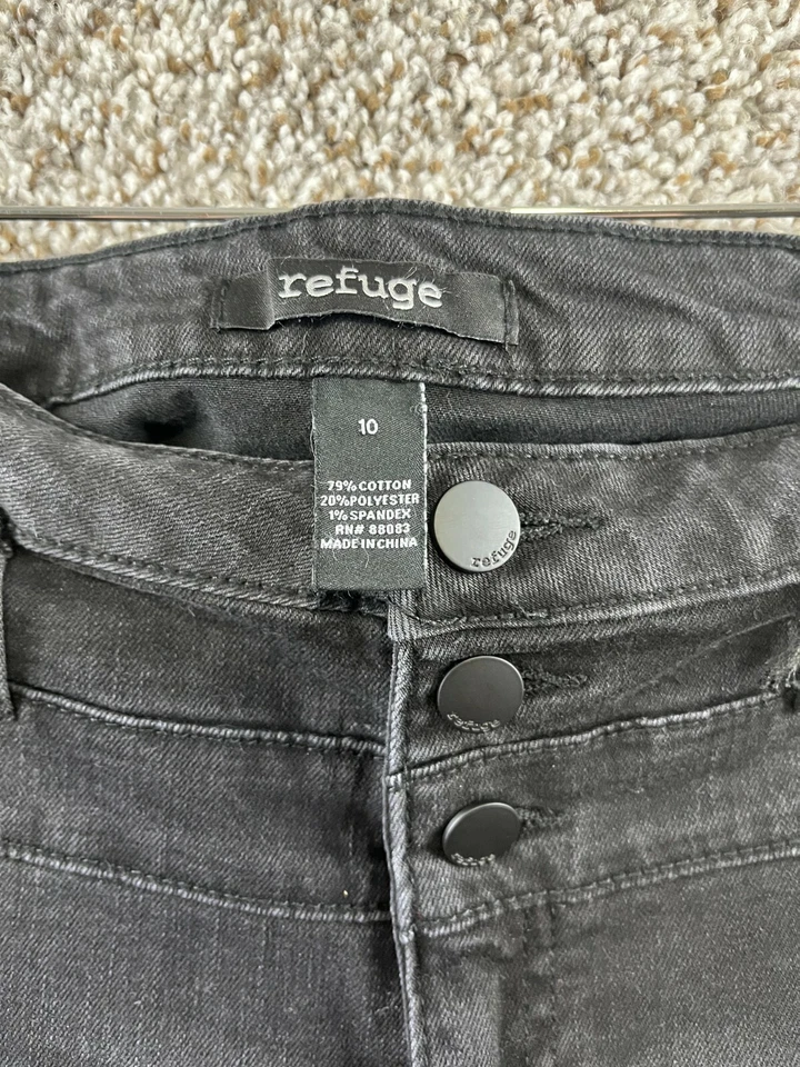 Bermuda jeans Charlotte Russe feminina tamanho 10 preta cintura alta desgastada - Imagem 4 de 4