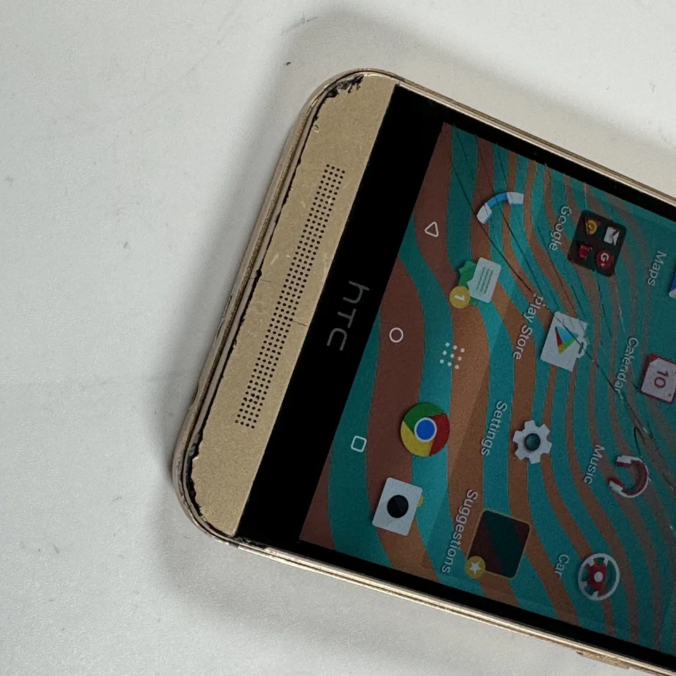 Htc One M9 Silver 32GB Unlocked Smashed Screen Works Perfectly 640 - Image 4 of 4