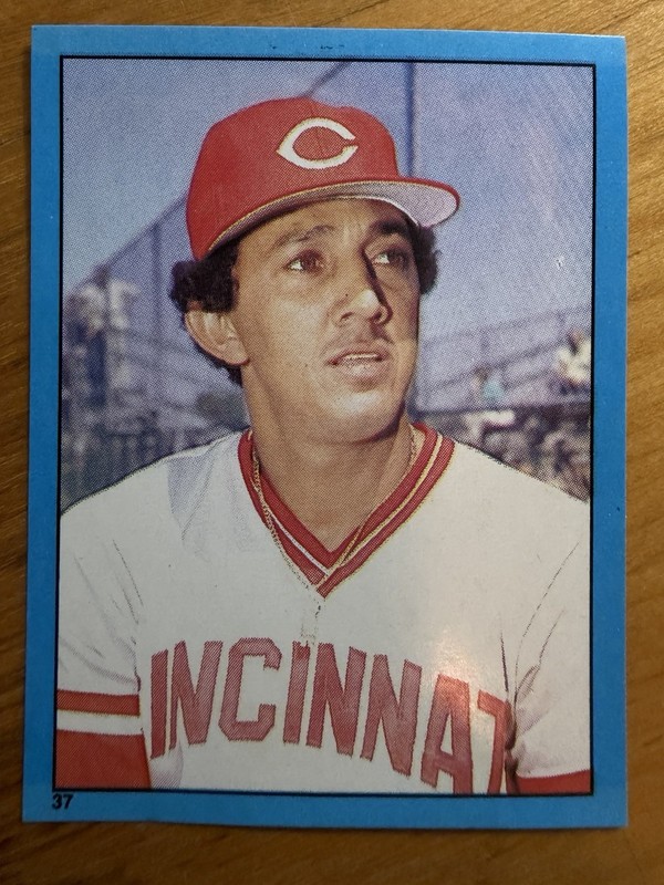 1982 Topps Vintage Baseball Sticker 37 Dave Concepcion Shortstop Cincinnati Reds