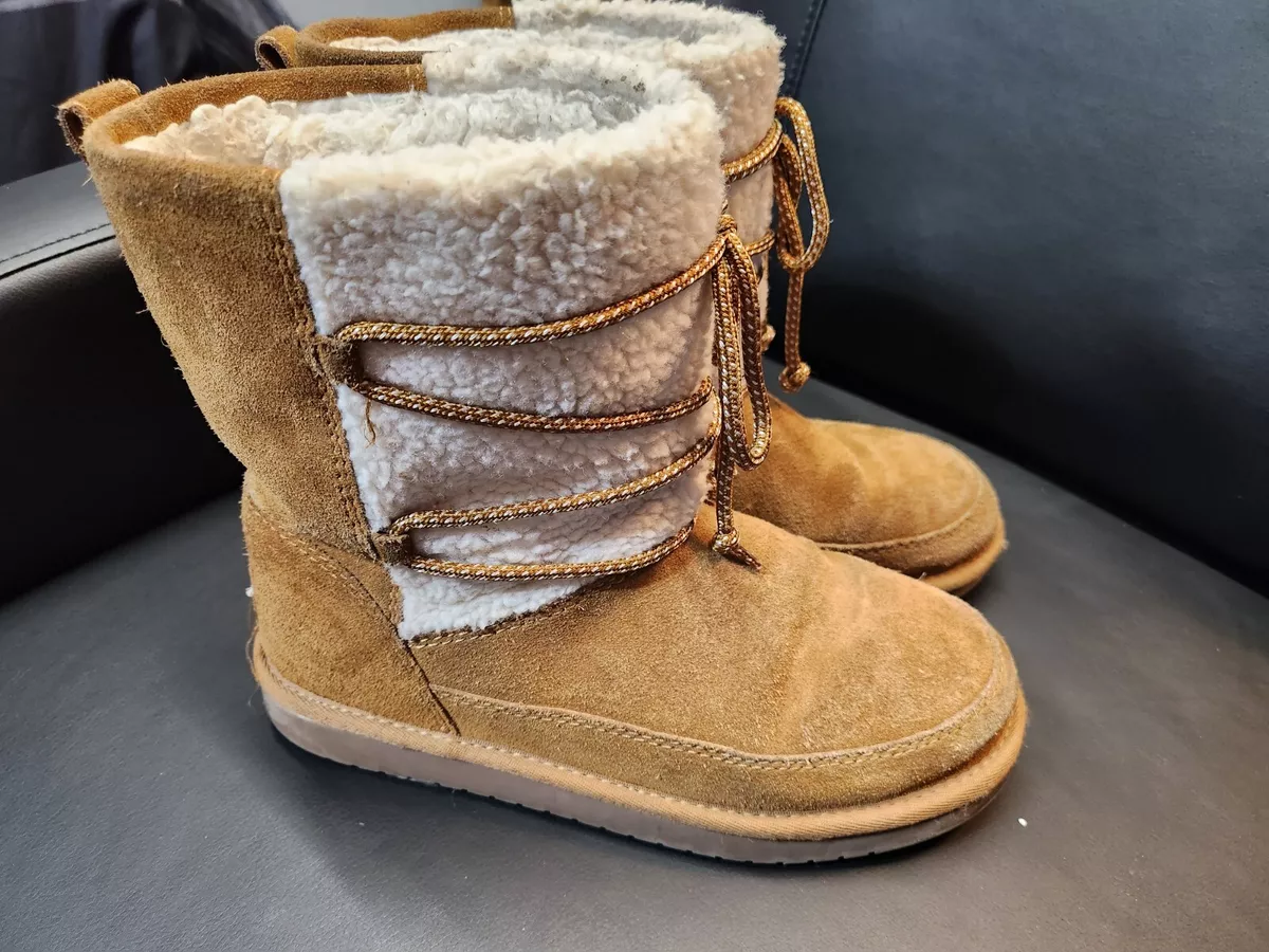 Uggs kids size 4 outlet