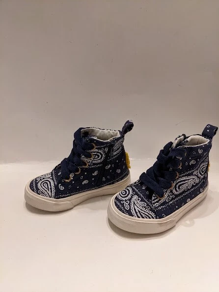 Zapatillas deportivas Gymboree azul y blanco estampado cachemir parte superior alta cremallera lateral niño pequeño talla 5 Foto 3 de 4