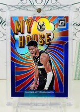 2021-22 Optic Giannis Antetokounmpo Blue Holo My House /85 Pack Fresh Pulled!!!!