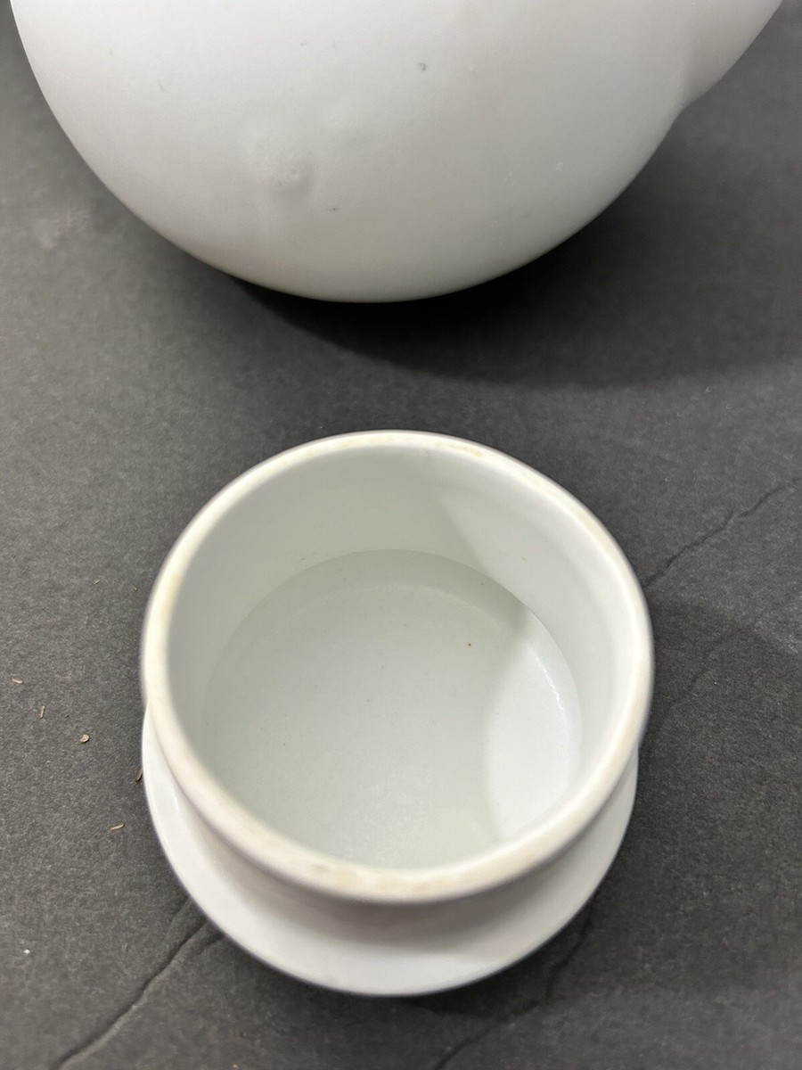 Arabia Finland Ulla Procopé - White Matt Teapot w/ Lid