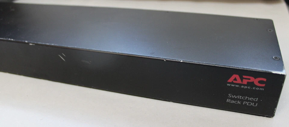 APC Switched Rack PDU AP7921 mit Schaltfunktion 1 HE 16 A 208/230 V 8x C13 - Bild 3 von 4