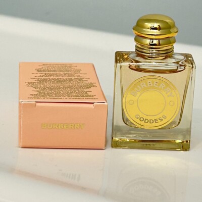 mio_1240 Burberry Goddes 50ml 箱付き mio_1240 Burberry Goddes 50ml 箱付き Burberry Goddess EDP