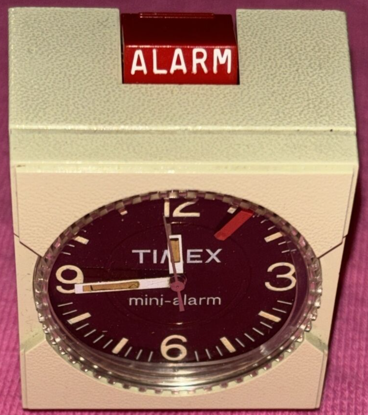 アンティーク　エレクトリッククロック8B03  ミニットマン Vintage Alarm and Small Clocks for Sale at Bill's Clockworks